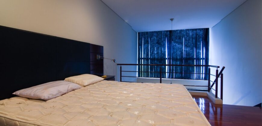 0090 DEPARTAMENTO TIPO LOFT EN EDIFICIO MACONDO, ZONA YACHT Y GOLF CLUB