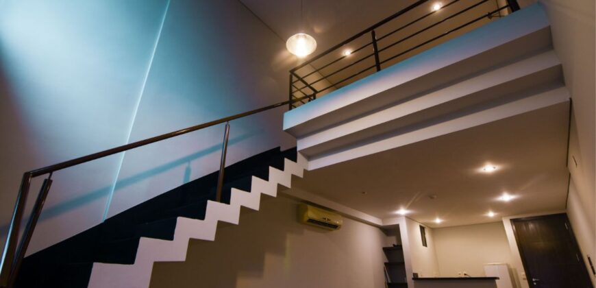 0090 DEPARTAMENTO TIPO LOFT EN EDIFICIO MACONDO, ZONA YACHT Y GOLF CLUB