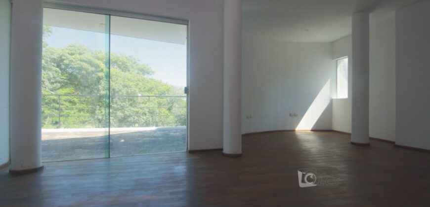0820 RESIDENCIA A ESTRENAR EN LAMBARÉ, BARRIO PARQUES DEL YACHT