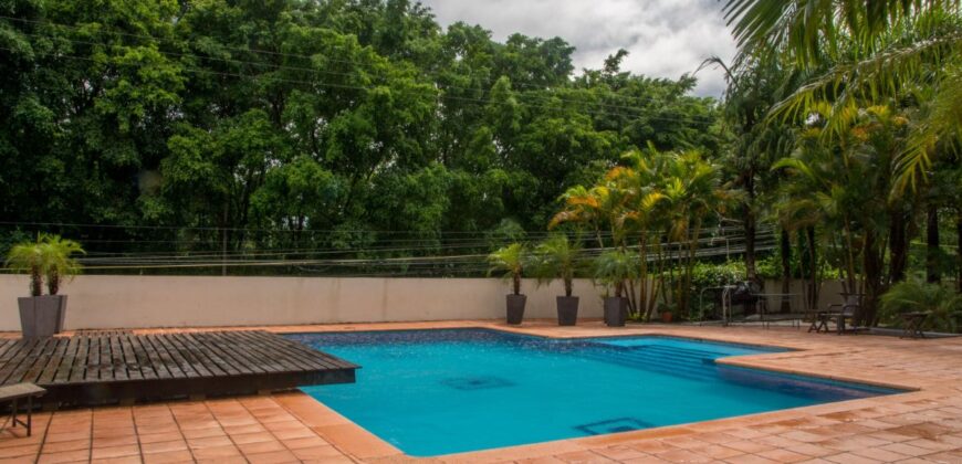 0090 DEPARTAMENTO TIPO LOFT EN EDIFICIO MACONDO, ZONA YACHT Y GOLF CLUB