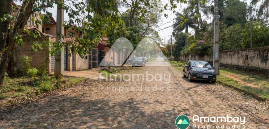 0527 DOS DÚPLEX Y TRES TERRENOS EN LAMBARÉ, BARRIO VALLE YVATE