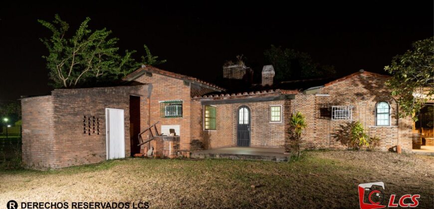 0854 CASA EN SAN BERNARDINO, URBANIZACIÓN PUERTA DEL LAGO