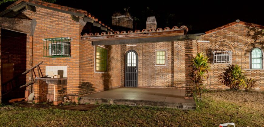 0854 CASA EN SAN BERNARDINO, URBANIZACIÓN PUERTA DEL LAGO