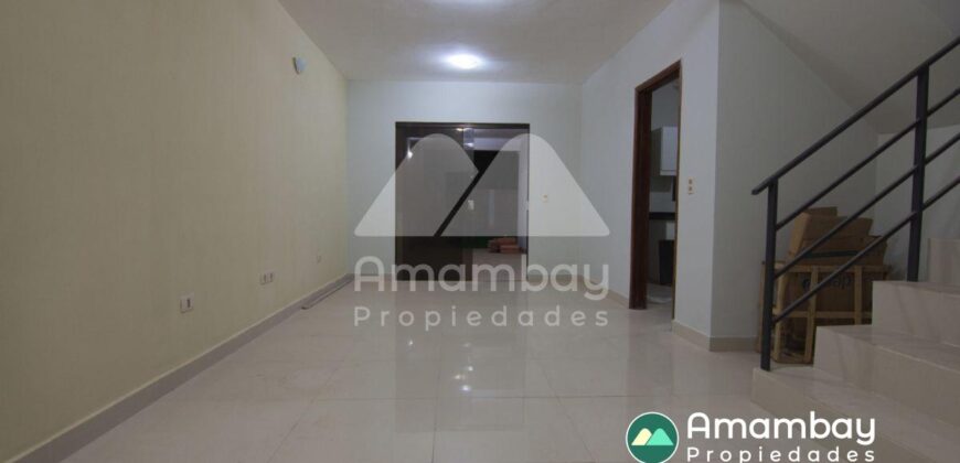 0527 DOS DÚPLEX Y TRES TERRENOS EN LAMBARÉ, BARRIO VALLE YVATE