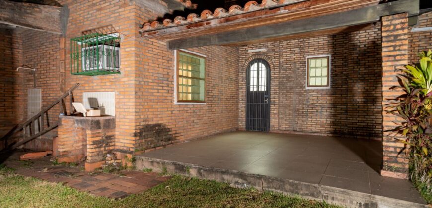 0854 CASA EN SAN BERNARDINO, URBANIZACIÓN PUERTA DEL LAGO