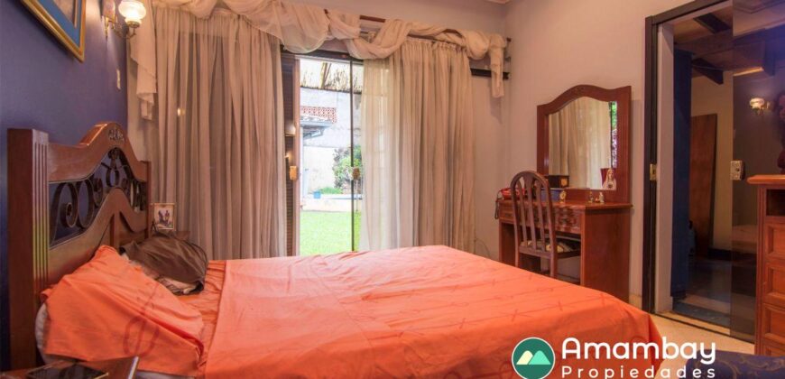 0856 CASA EN BARRIO SAN JORGE, ZONA AVDA. MADAME LYNCH