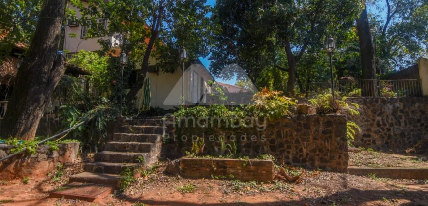 0014 CASA EN BARRIO SAN ROQUE, A MINUTOS DEL CENTRO DE ASUNCIÓN