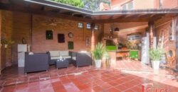 0908 RESIDENCIA EN BARRIO SAJONIA, ZONA PALACIO DE JUSTICIA
