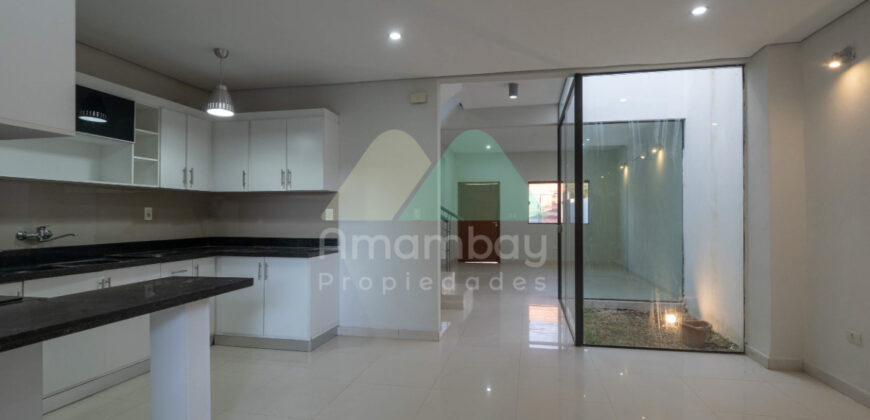 0879 DUPLEX EN LAMBARE, ZONA MUNICIPALIDAD