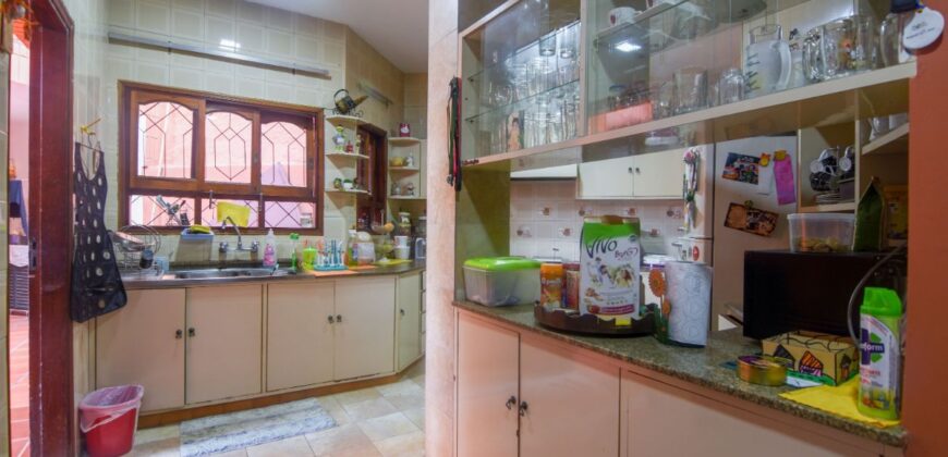 0908 RESIDENCIA EN BARRIO SAJONIA, ZONA PALACIO DE JUSTICIA