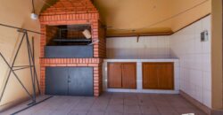 0060 CASA EN BARRIO SAJONIA, ZONA AVDA. CARLOS A. LÓPEZ