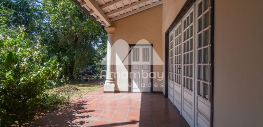 0014 CASA EN BARRIO SAN ROQUE, A MINUTOS DEL CENTRO DE ASUNCIÓN