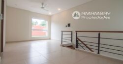 0847 DUPLEX EN LAMBARE, ZONA YACHT Y GOLF CLUB PYO.