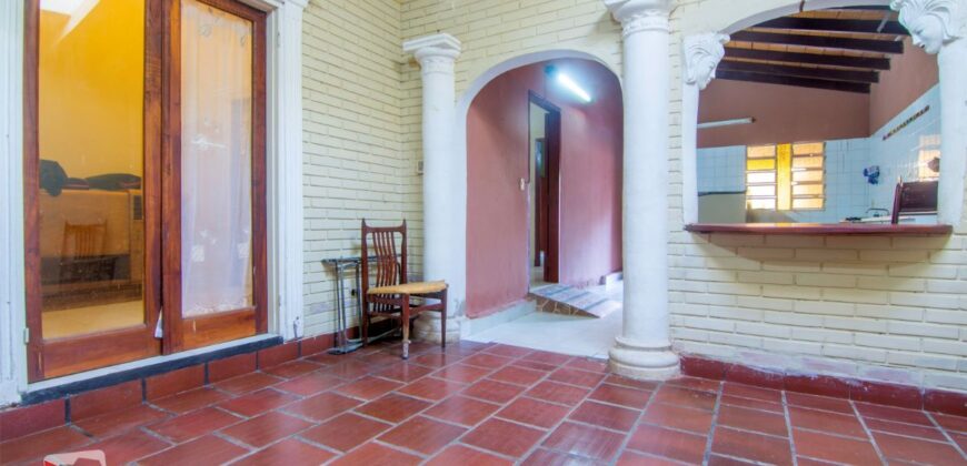 A0166 ALQUILO CASA EN BARRIO SANTA LIBRADA