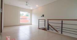 A0172 ALQUILO DUPLEX EN LAMBARE, ZONA YACHT Y GOLF CLUB