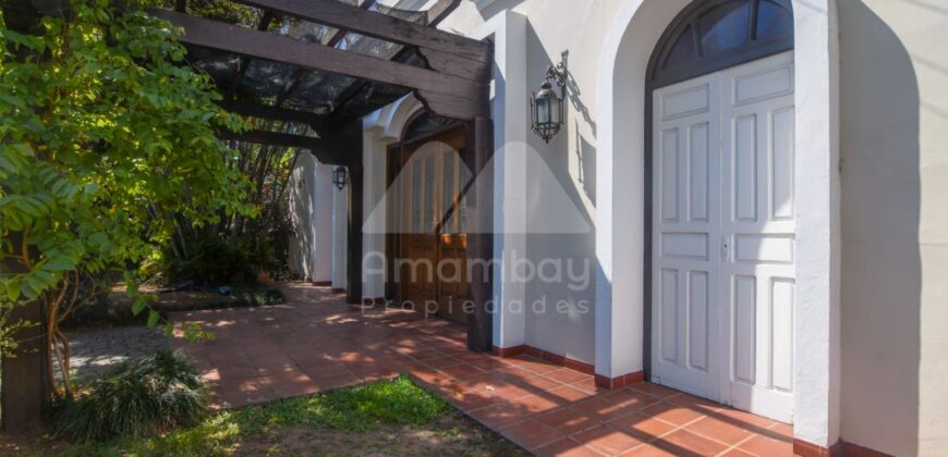 0014 CASA EN BARRIO SAN ROQUE, A MINUTOS DEL CENTRO DE ASUNCIÓN
