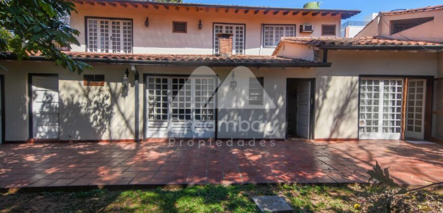 0014 CASA EN BARRIO SAN ROQUE, A MINUTOS DEL CENTRO DE ASUNCIÓN