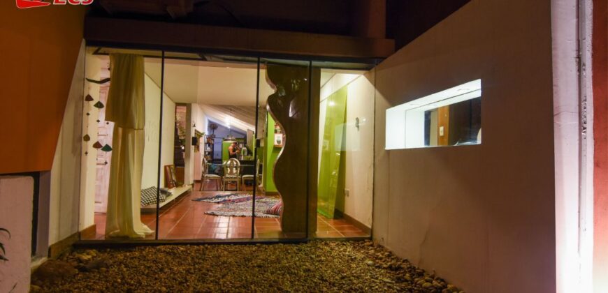 0092 CASA EN BARRIO JARA, ZONA COMPLEJO SANTOS