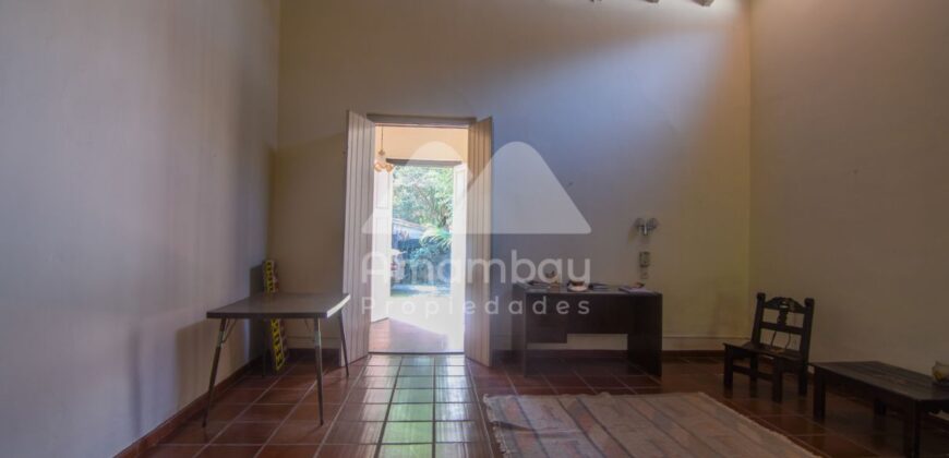 0014 CASA EN BARRIO SAN ROQUE, A MINUTOS DEL CENTRO DE ASUNCIÓN