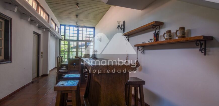 0014 CASA EN BARRIO SAN ROQUE, A MINUTOS DEL CENTRO DE ASUNCIÓN
