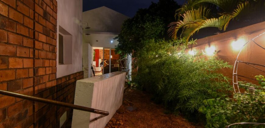 0092 CASA EN BARRIO JARA, ZONA COMPLEJO SANTOS