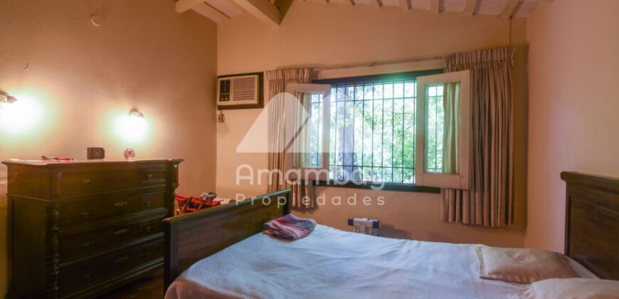 0014 CASA EN BARRIO SAN ROQUE, A MINUTOS DEL CENTRO DE ASUNCIÓN