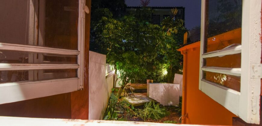 0092 CASA EN BARRIO JARA, ZONA COMPLEJO SANTOS