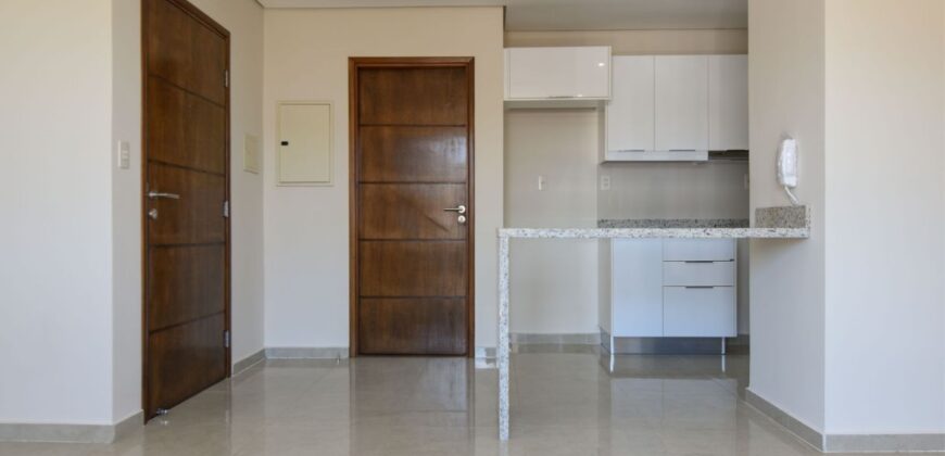 0082 DEPARTAMENTO A ESTRENAR, ZONA AVDA. PERON
