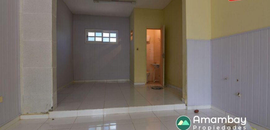A0144 ALQUILO CASA CON SALÓN, BARRIO LAS MERCEDES