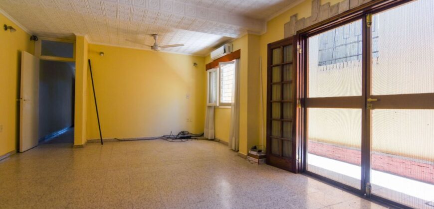 0060 CASA EN BARRIO SAJONIA, ZONA AVDA. CARLOS A. LÓPEZ