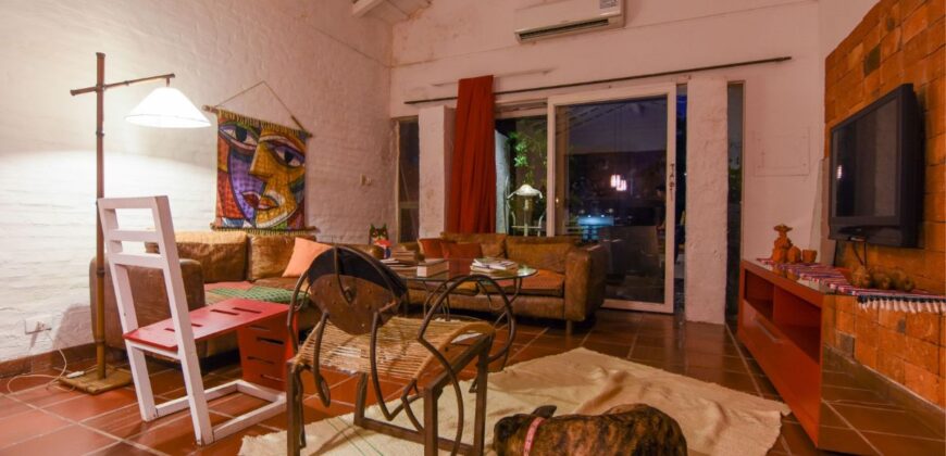 0092 CASA EN BARRIO JARA, ZONA COMPLEJO SANTOS