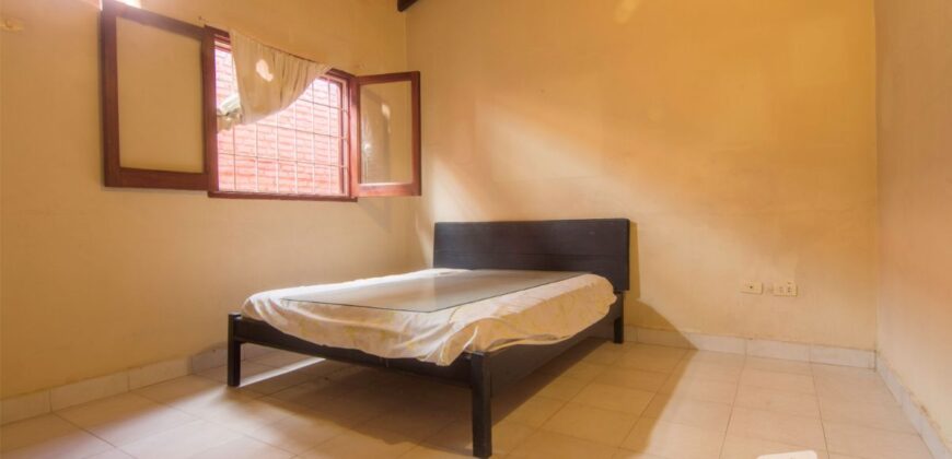 A0166 ALQUILO CASA EN BARRIO SANTA LIBRADA