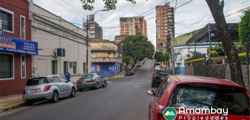 0093 CASA EN EL CENTRO DE ASUNCIÓN, BARRIO LA ENCARNACIÓN