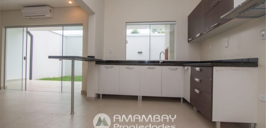0847 DUPLEX EN LAMBARE, ZONA YACHT Y GOLF CLUB PYO.