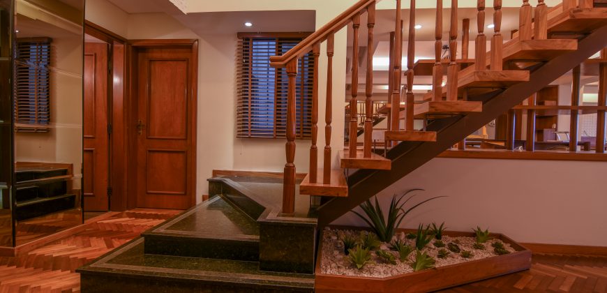 0036 PENTHOUSE EN BARRIO SAN VICENTE