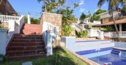 0100 CASA EN BARRIO REPUBLICANO, ZONA UCA