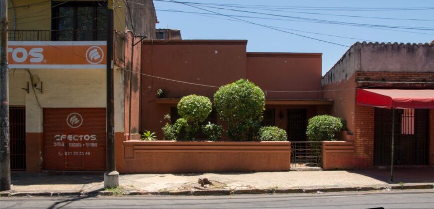0076 CASA EN BARRIO PETTIROSSI