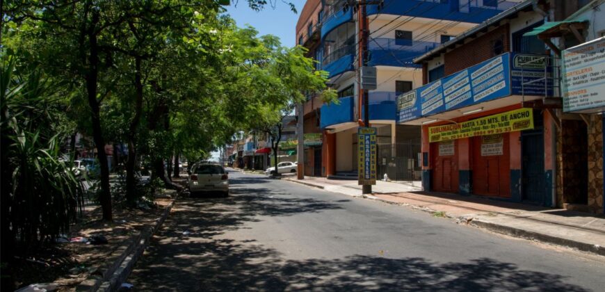0076 CASA EN BARRIO PETTIROSSI