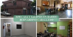 0490 CASA CON SALONES EN BARRIO BERNARDINO CABALLERO, ZONA AVDA. GENERAL SANTOS