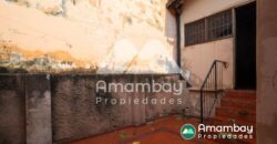 0893 CASA EN Bo. DR. GASPAR RODRÍGUEZ DE FRANCIA, ZONA NUEVAS OFICINAS DEL GOBIERNO