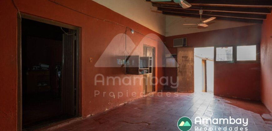 0893 CASA EN Bo. DR. GASPAR RODRÍGUEZ DE FRANCIA, ZONA NUEVAS OFICINAS DEL GOBIERNO