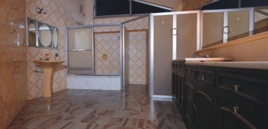 0811 RESIDENCIA EN BARRIO MARISCAL LÓPEZ