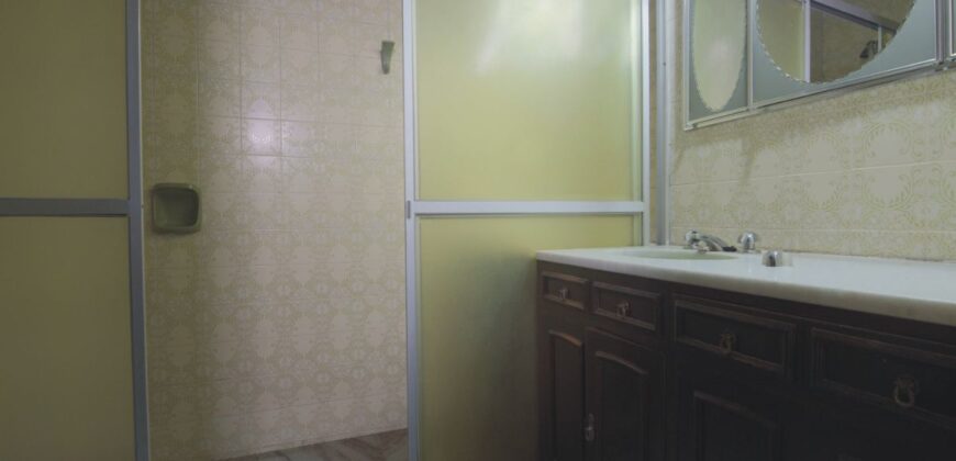 0811 RESIDENCIA EN BARRIO MARISCAL LÓPEZ
