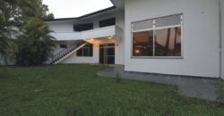 0811 RESIDENCIA EN BARRIO MARISCAL LÓPEZ