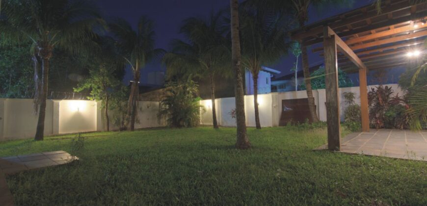 0811 RESIDENCIA EN BARRIO MARISCAL LÓPEZ