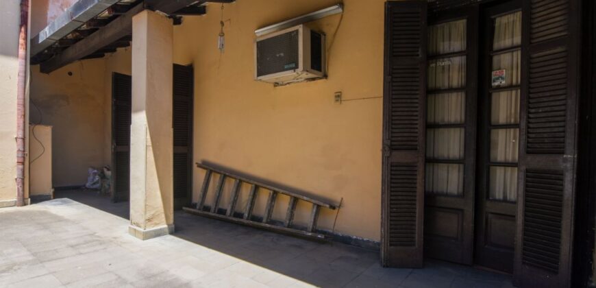 0076 CASA EN BARRIO PETTIROSSI