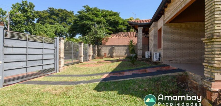 0434 CASA EN LIMPIO, ZONA AVDA. SAN JOSÉ