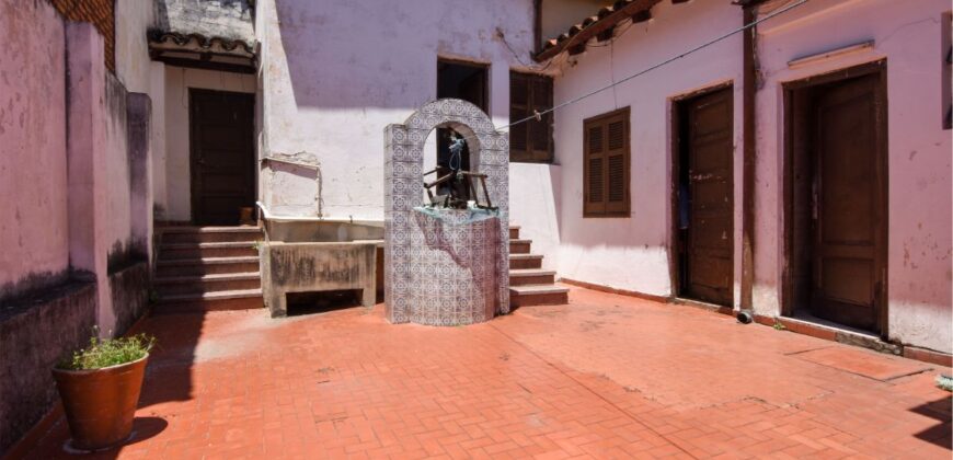 0076 CASA EN BARRIO PETTIROSSI