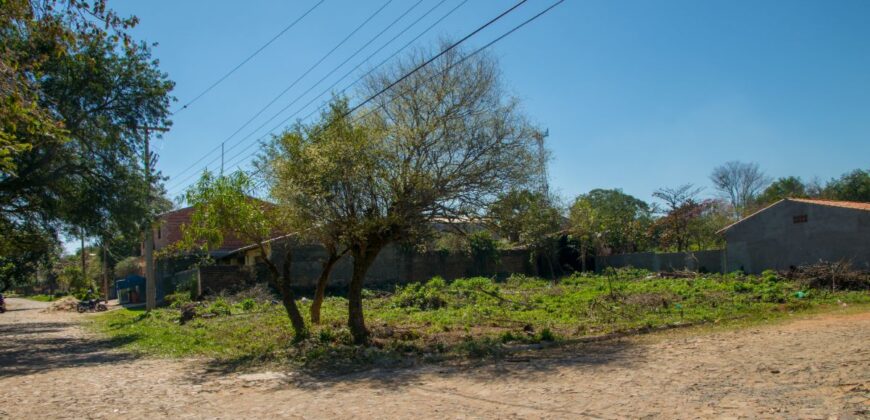 0012 TERRENO EN LAMBARE, ZONA YACHT Y GOLF CLUB