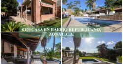 0100 CASA EN BARRIO REPUBLICANO, ZONA UCA